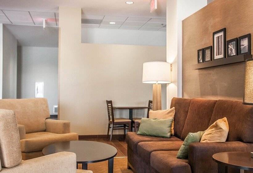 فندق Sleep Inn & Suites Devils Lake