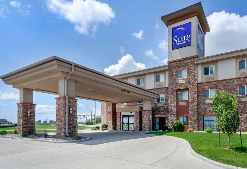 هتل Sleep Inn & Suites Devils Lake
