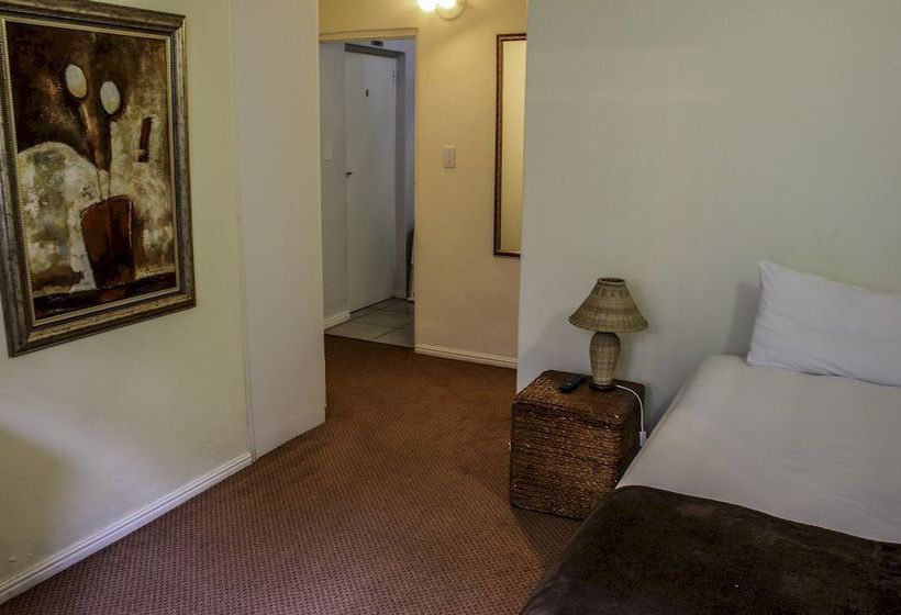 Somerset Villa Guesthouse