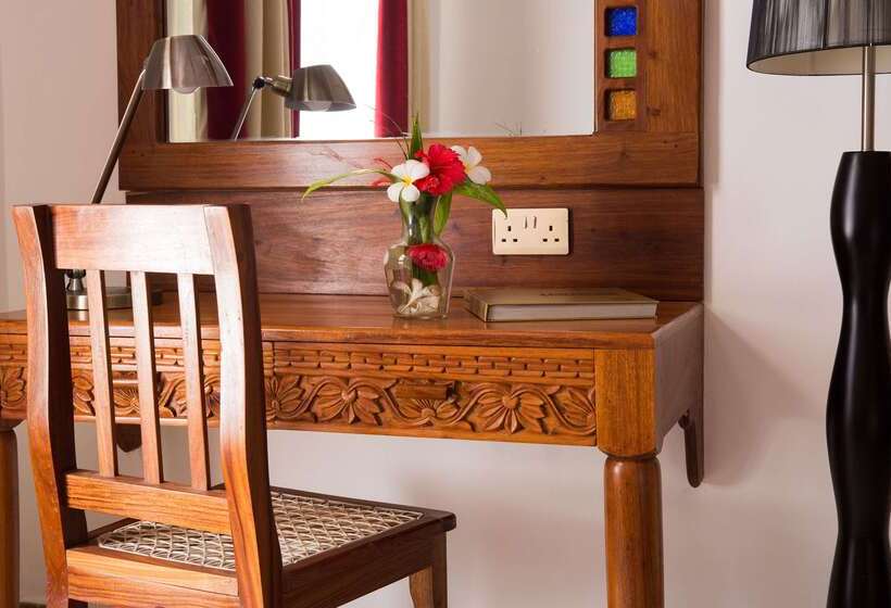 هتل Spice Tree By Turaco