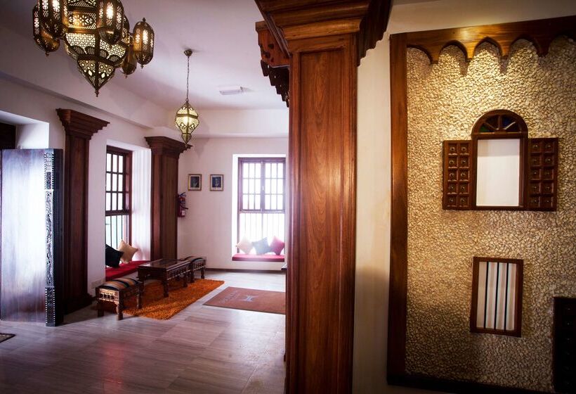 هتل Spice Tree By Turaco