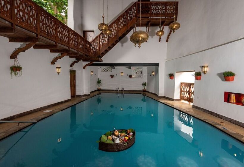 هتل Spice Tree By Turaco