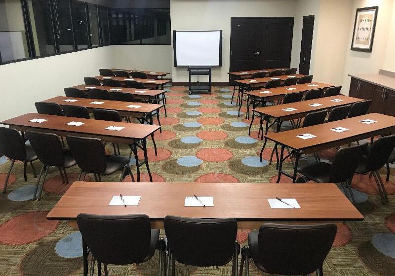 فندق Staybridge Suites Seattle   Fremont, An Ihg