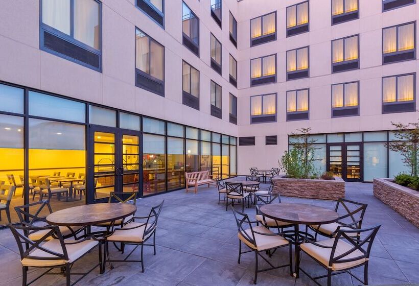 فندق Staybridge Suites Seattle   Fremont, An Ihg