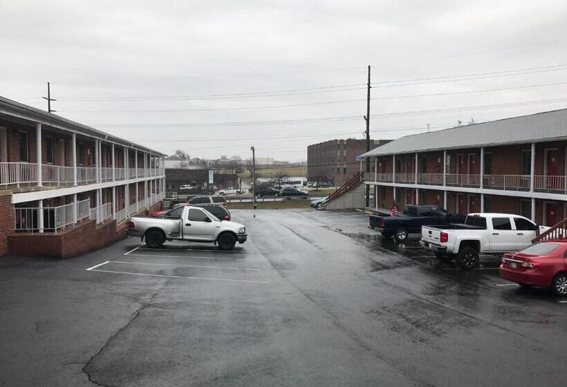 فندق The Boston Inn