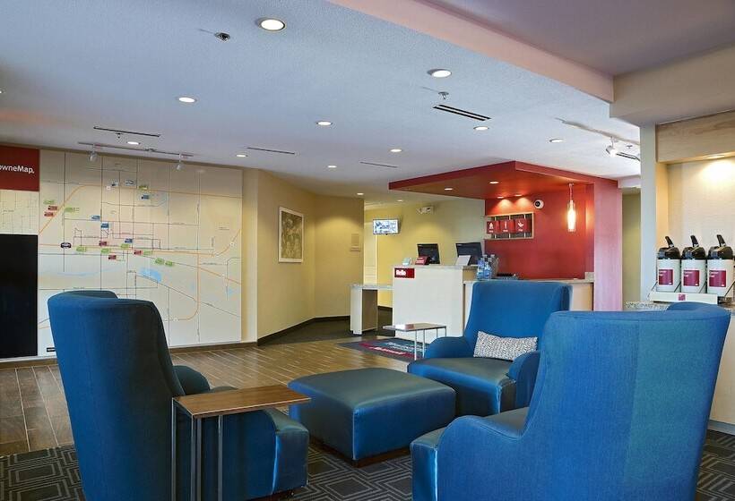 هتل Towneplace Suites By Marriott Dodge City