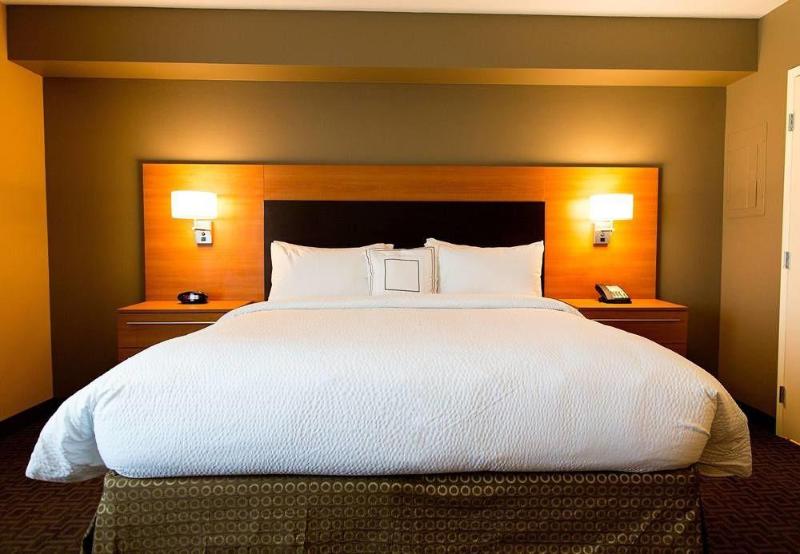 فندق Towneplace Suites By Marriott Lancaster