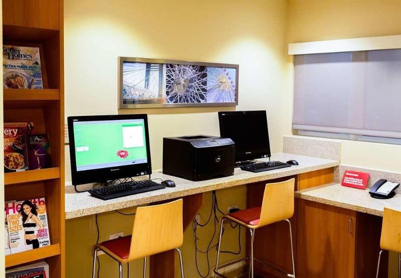 فندق Towneplace Suites By Marriott Lancaster