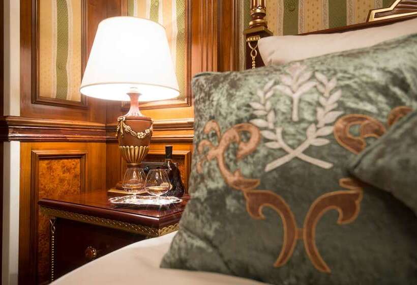 فندق Trezzini Palace Boutique