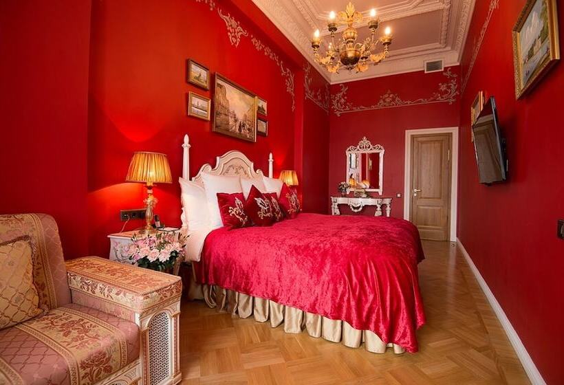 فندق Trezzini Palace Boutique