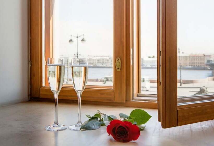 فندق Trezzini Palace Boutique