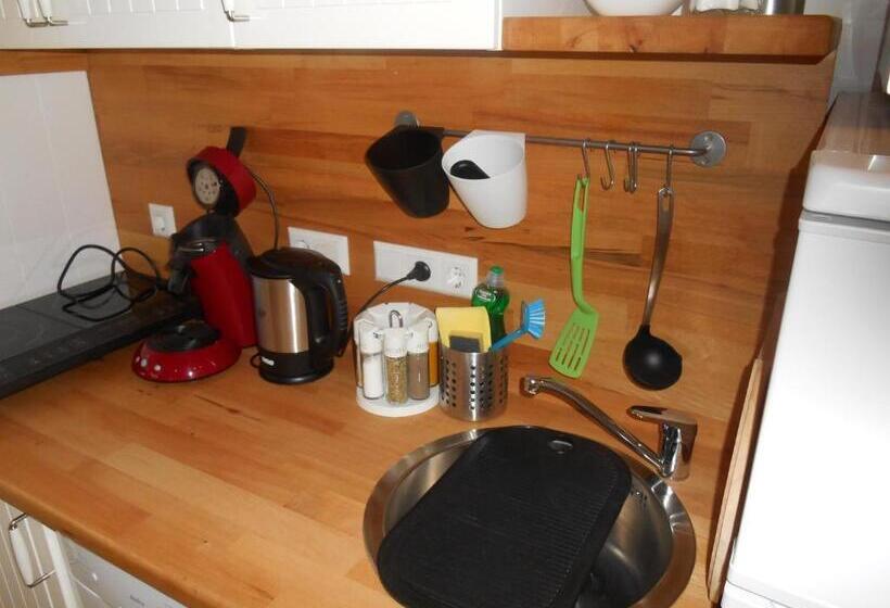 Отель Warum Ins