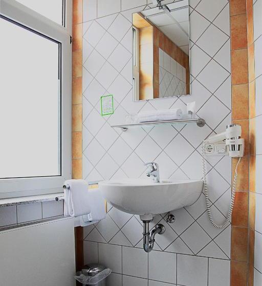 ホテル Winzerhaus Gärtner   An Der Loreley