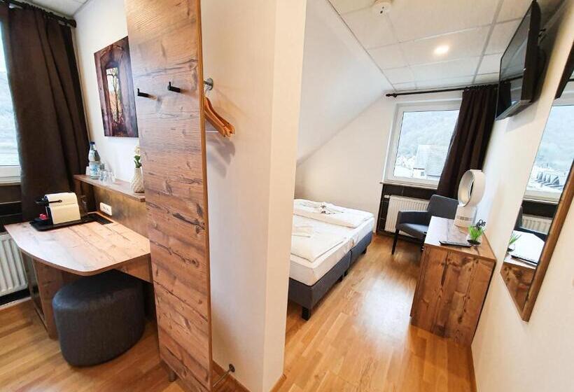 ホテル Winzerhaus Gärtner   An Der Loreley