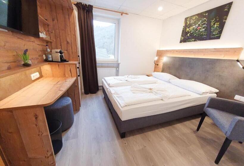 ホテル Winzerhaus Gärtner   An Der Loreley