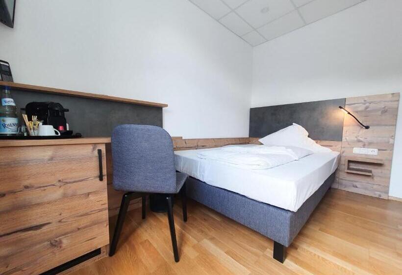 ホテル Winzerhaus Gärtner   An Der Loreley