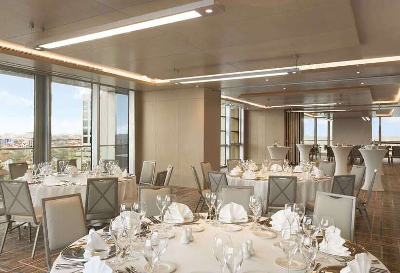 Wyndham Grand Istanbul Levent Hotel & Conference Center