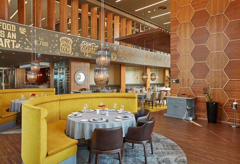 Wyndham Grand Istanbul Levent Hotel & Conference Center