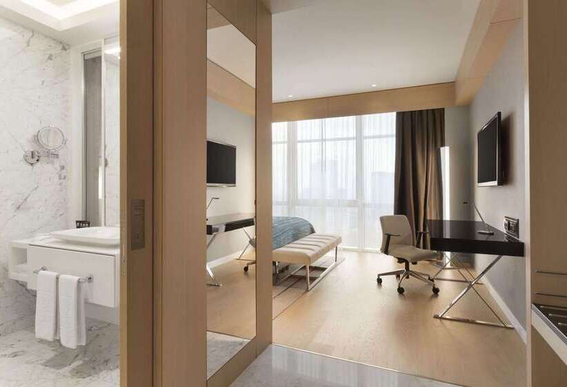 Wyndham Grand Istanbul Levent Hotel & Conference Center