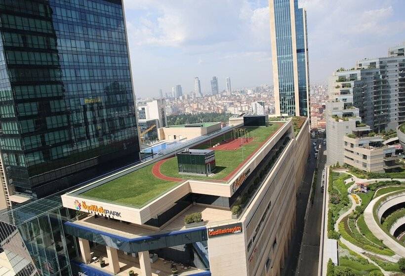 Wyndham Grand Istanbul Levent Hotel & Conference Center