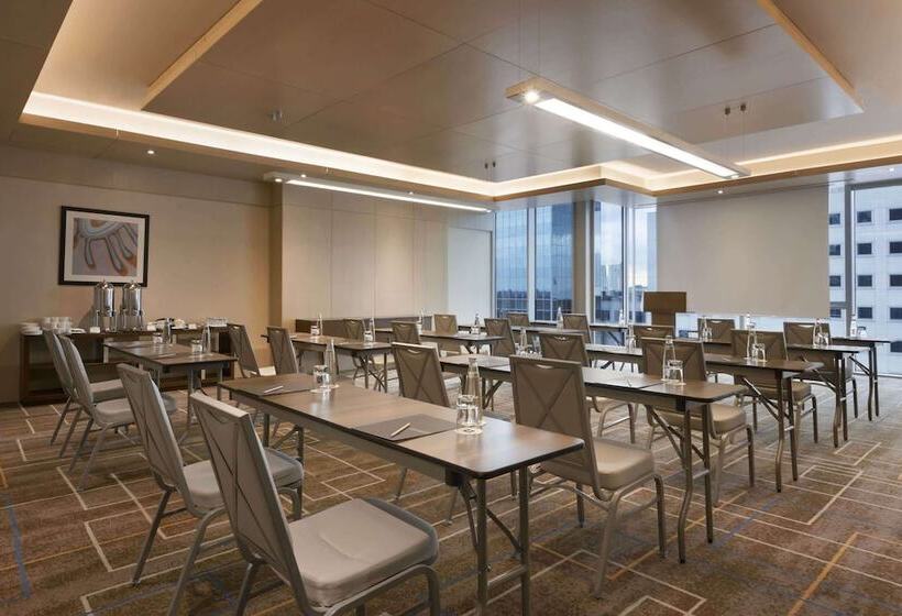 Wyndham Grand Istanbul Levent Hotel & Conference Center