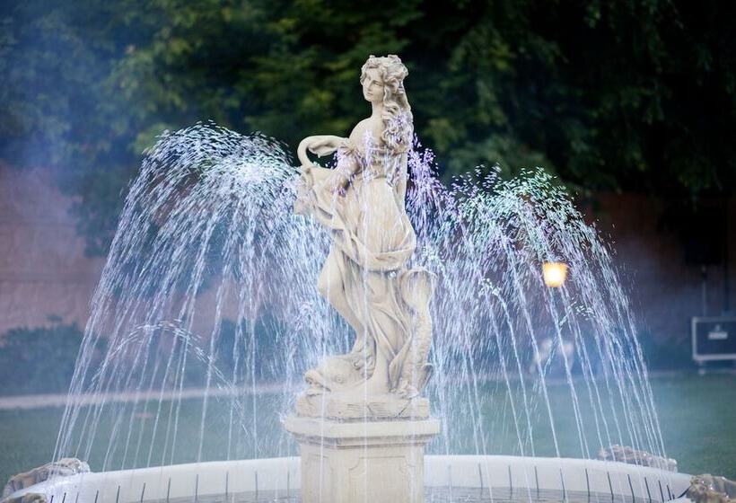 هتل Zhuravli Park