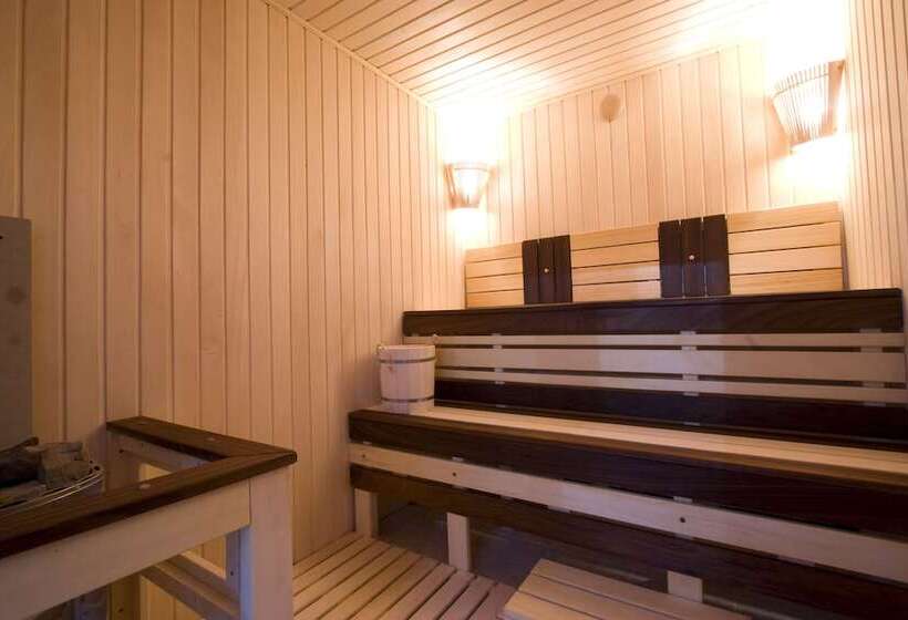 هتل Zhuravli Park