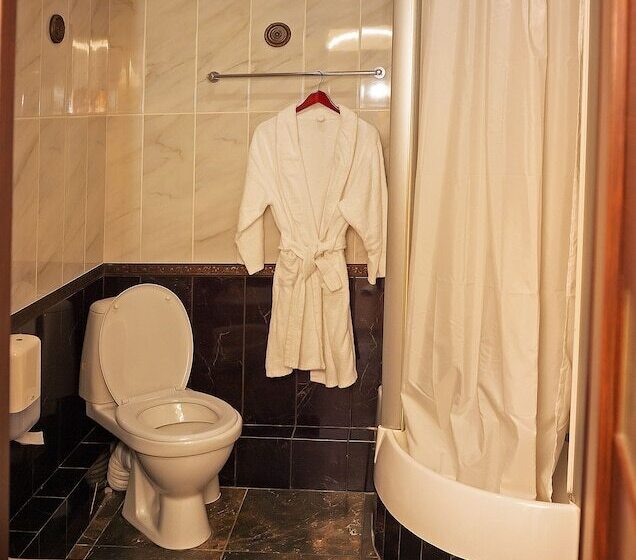 هتل Zhuravli Park