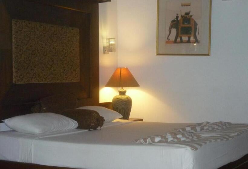 Laluna Ayurveda Resort