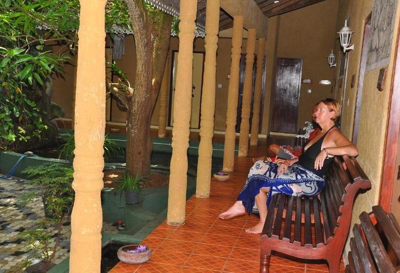 Laluna Ayurveda Resort