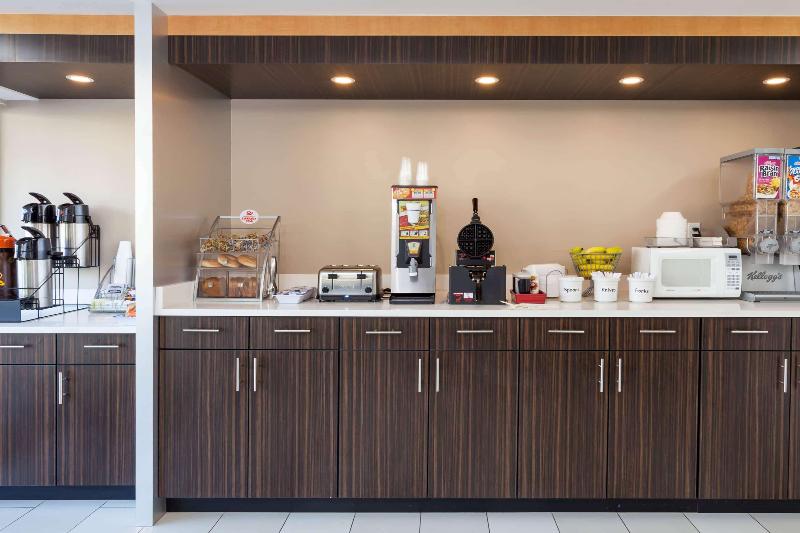 فندق على الطريق Super 8 By Wyndham Dalton/convention Center Area