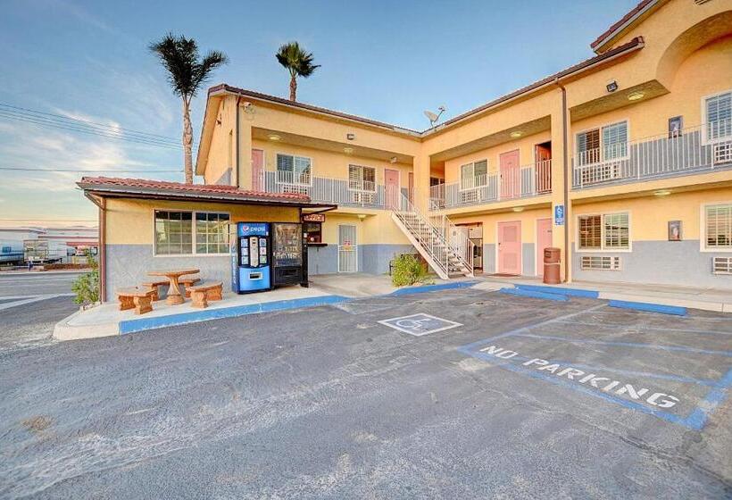 מוטל Welcome Inn San Bernardino/ Colton