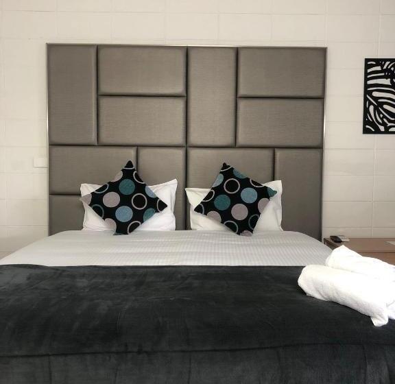 Gladstone Cbd Motel