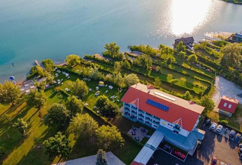 Strandhotel Faak