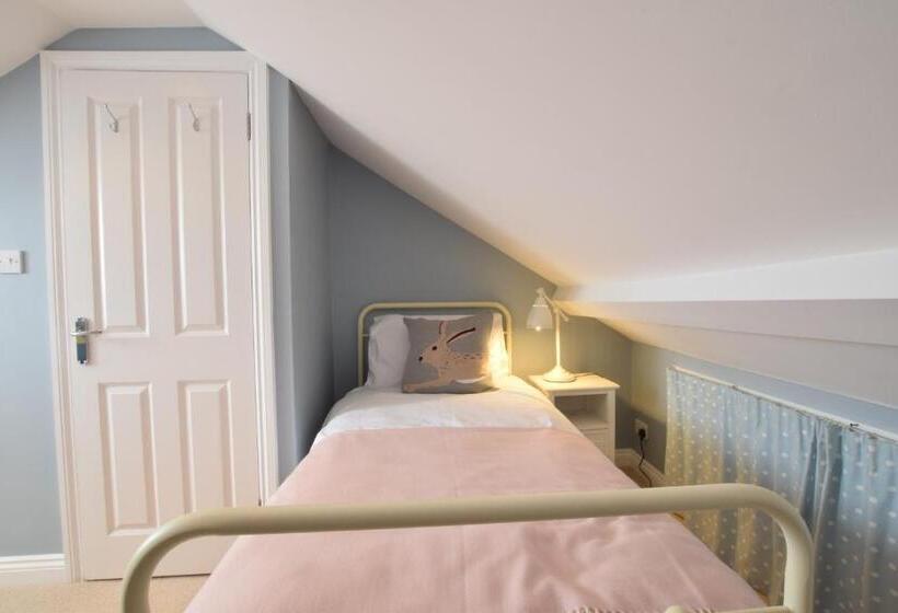 15 Victoria Street, Southwold