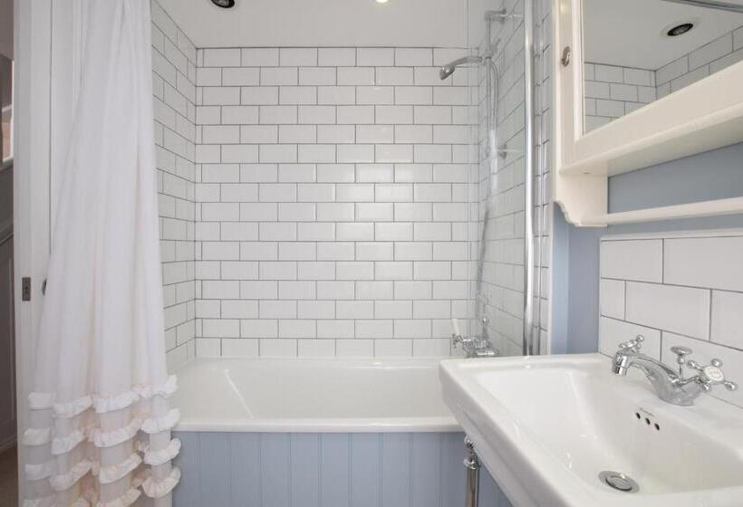 15 Victoria Street, Southwold