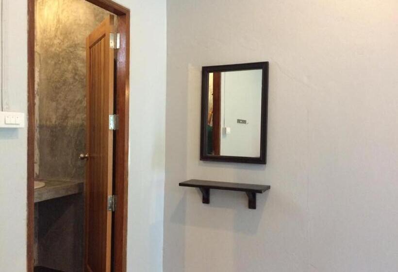 فندق صغير Maehaad Garden Inn