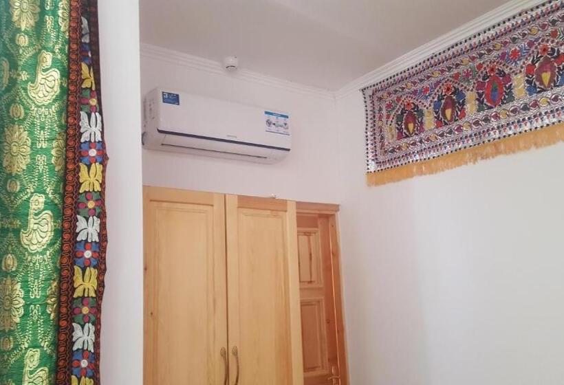 Amir Hostel
