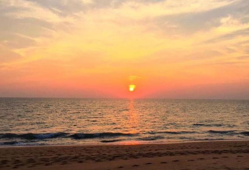 Baan Mai Khao Apartment