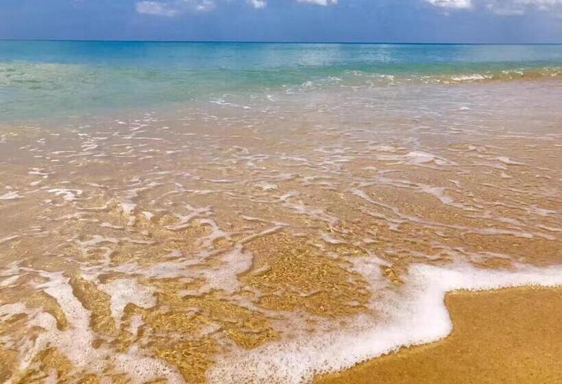 Baan Mai Khao Apartment