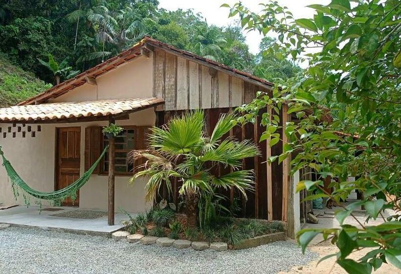 Bed and Breakfast Canto Do Sabiá Petar Hospedagem Familiar