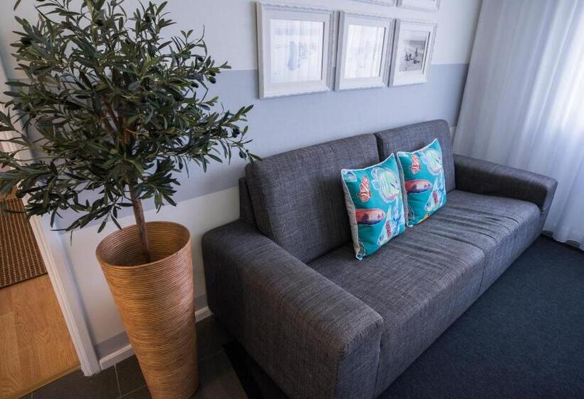 Casa Vó Minda   Nazaré   Alojamento Local