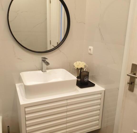 Casa Vó Minda   Nazaré   Alojamento Local