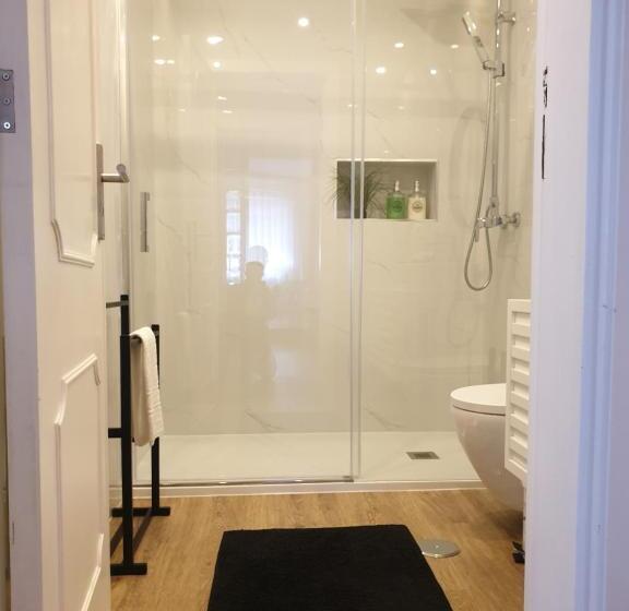 Casa Vó Minda   Nazaré   Alojamento Local