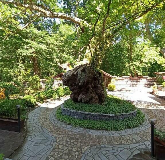 Отель семеен хотел хайдутите