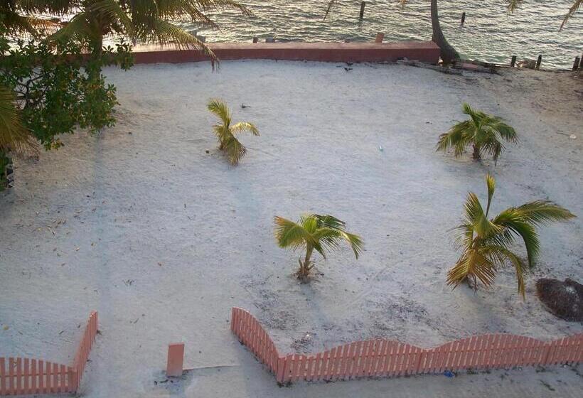 בית מלון כפרי Caye Caulker Condos