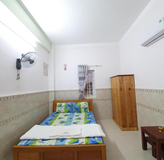 هتل Khách Sạn Thiên Phong