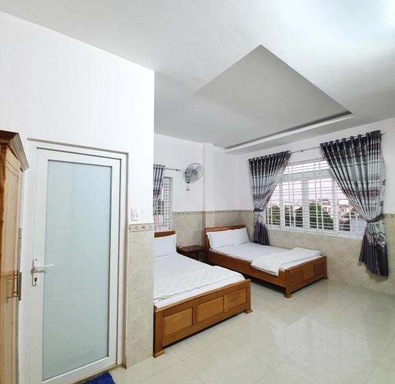 هتل Khách Sạn Thiên Phong