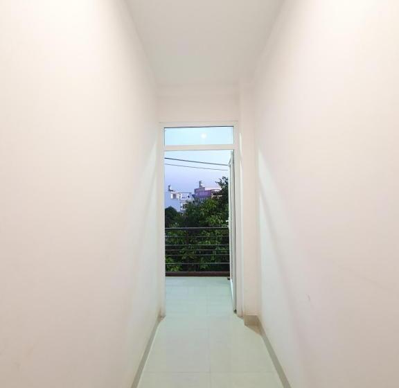 هتل Khách Sạn Thiên Phong