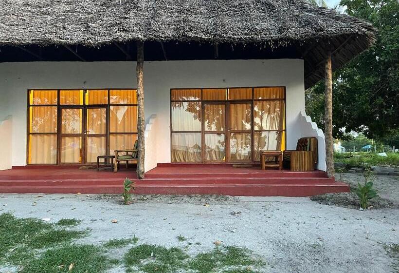 فندق Maisara Mafia Beach Lodge